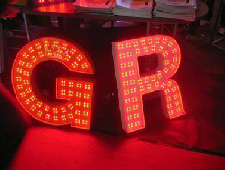 太康LED发光字常见的安装误区。